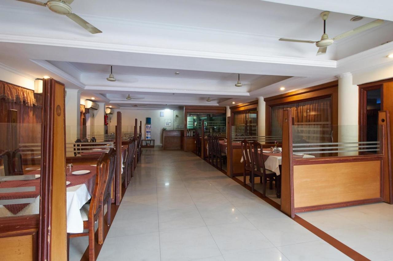 Sree Gokulam Sabari Hotel Chavakkad Екстериор снимка