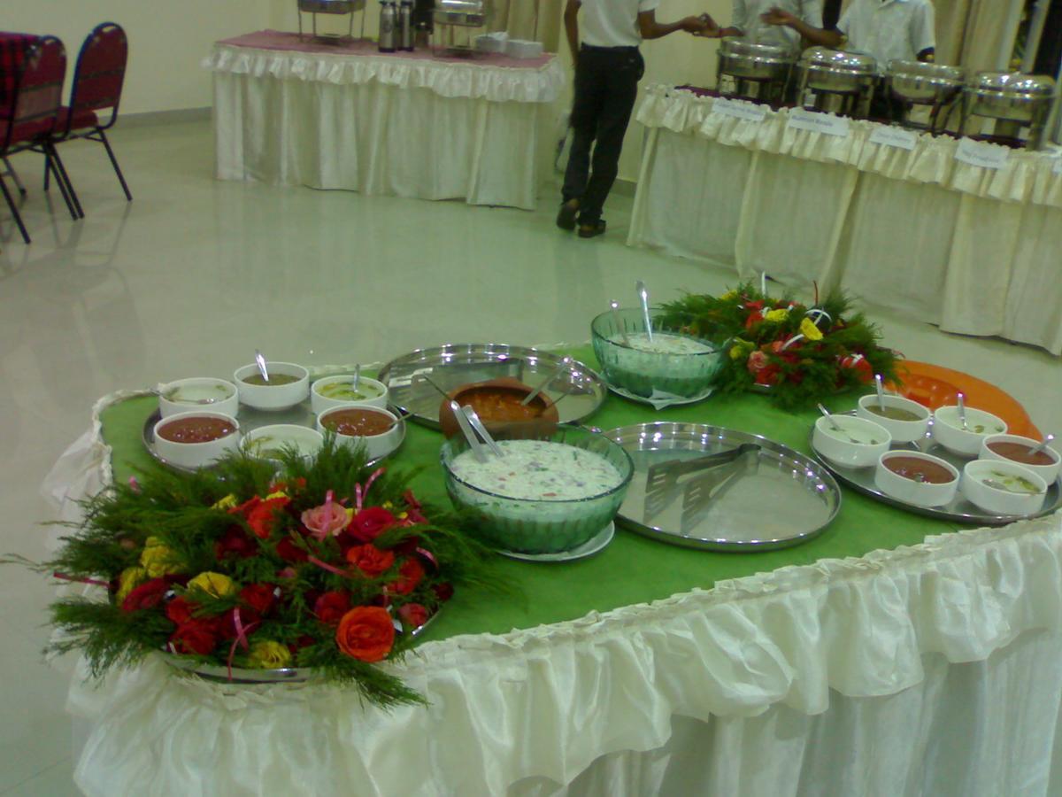 Sree Gokulam Sabari Hotel Chavakkad Екстериор снимка
